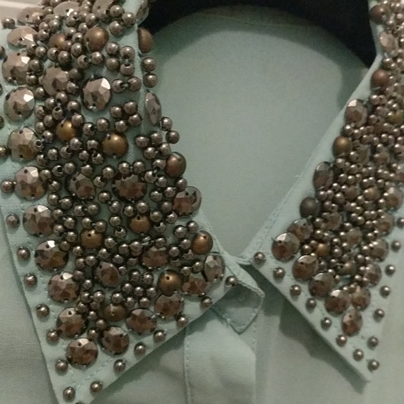 Cold Shoulder Studded Blouse - Picture 3 of 4